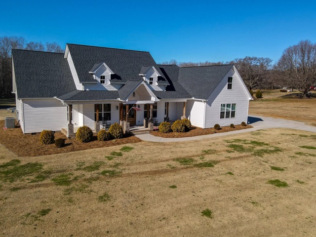 Photo of 899 Hampton Road