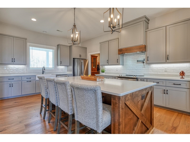 Photo of 899 Hampton Road