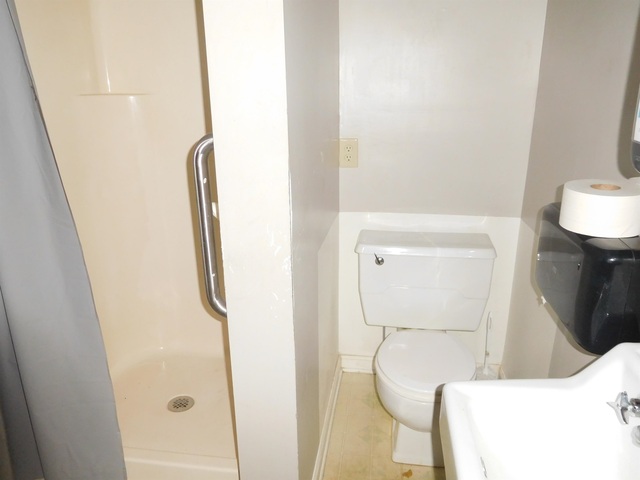 Photo of 606 E O'Neal Street Street