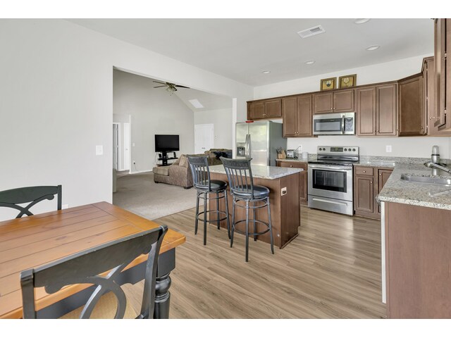 Photo of 10 N Plainview Drive Photo of 10 N Plainview Drive