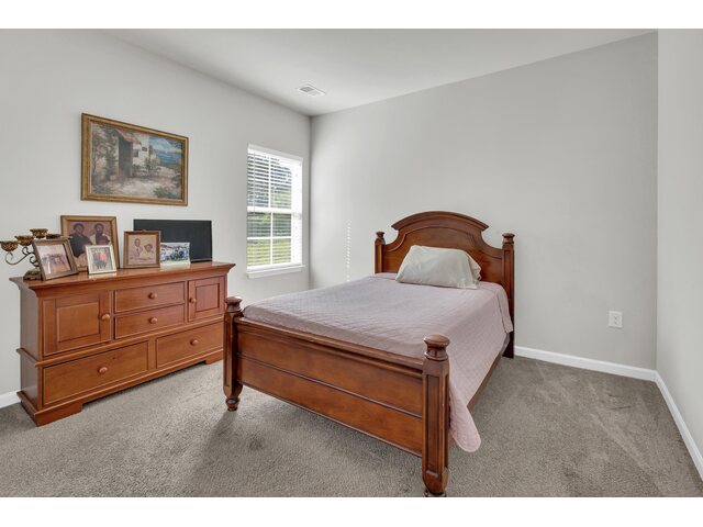 Photo of 10 N Plainview Drive Photo of 10 N Plainview Drive