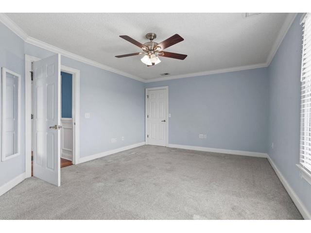 Photo of 865 E Heathland Drive