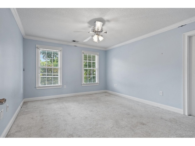 Photo of 865 E Heathland Drive