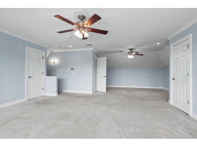 Photo of 865 E Heathland Drive