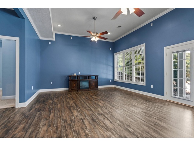 Photo of 865 E Heathland Drive