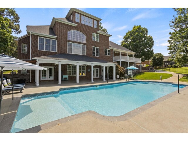 Photo of 865 E Heathland Drive
