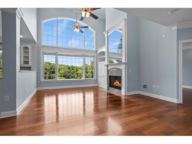 Photo of 865 E Heathland Drive