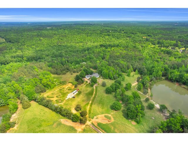 Photo of 414 Giggle Drive