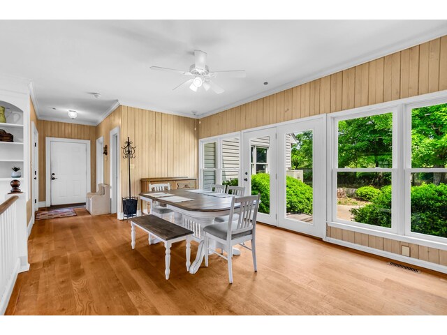 Photo of 414 Giggle Drive