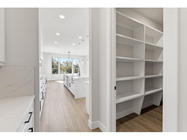 Photo of 1730 Riveroak Road