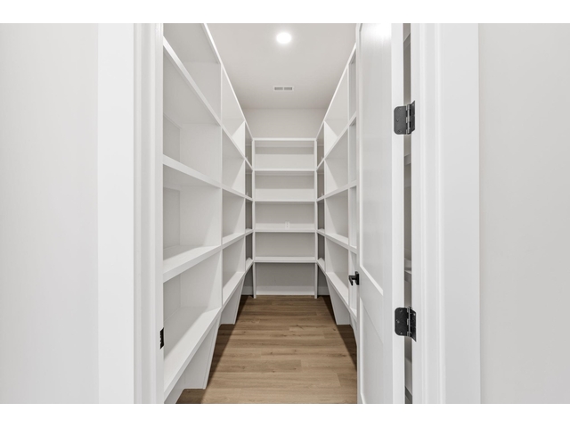 Photo of 1730 Riveroak Road