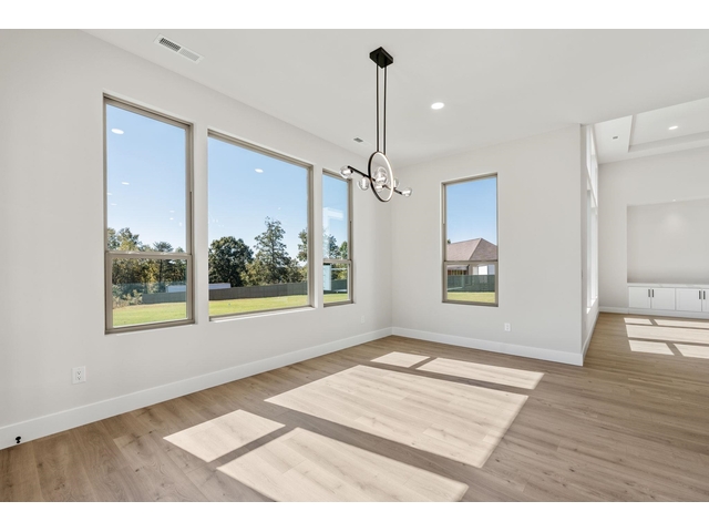 Photo of 1730 Riveroak Road