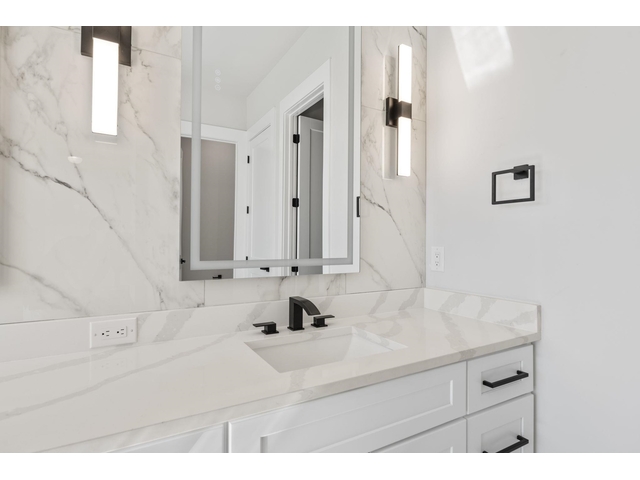 Photo of 1730 Riveroak Road