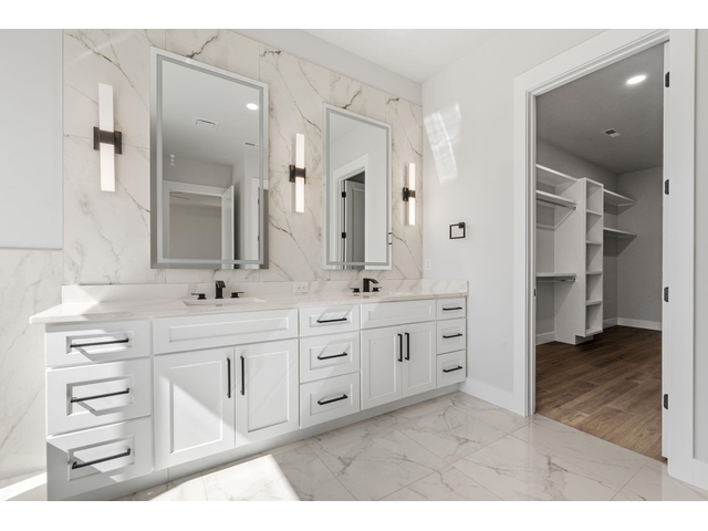 Photo of 1730 Riveroak Road