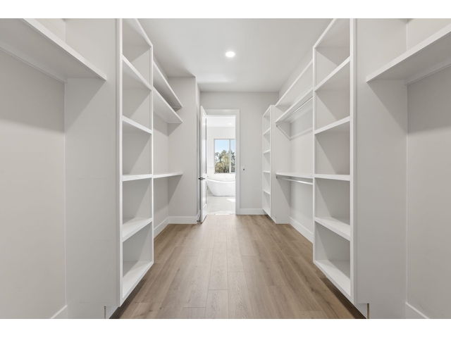 Photo of 1730 Riveroak Road