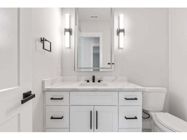 Photo of 1730 Riveroak Road