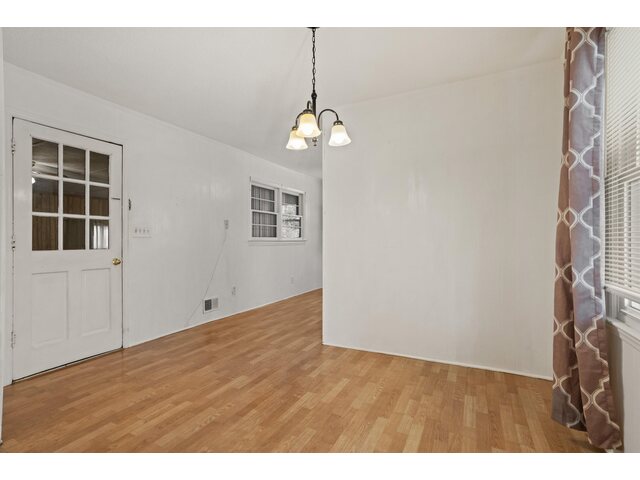 Photo of 127 Walden Circle