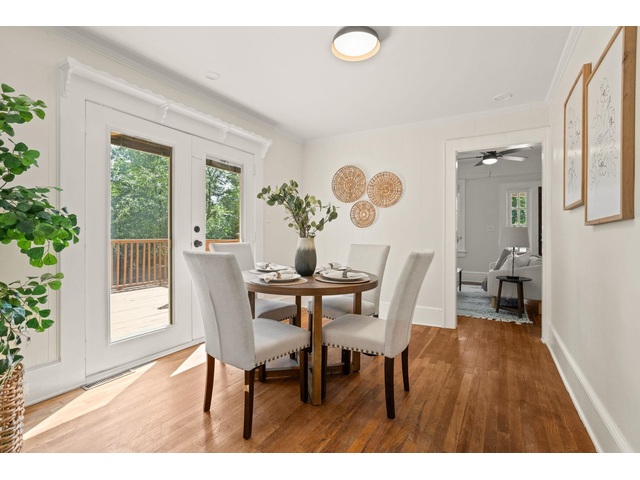 Photo of 106 DONNYBROOK Avenue