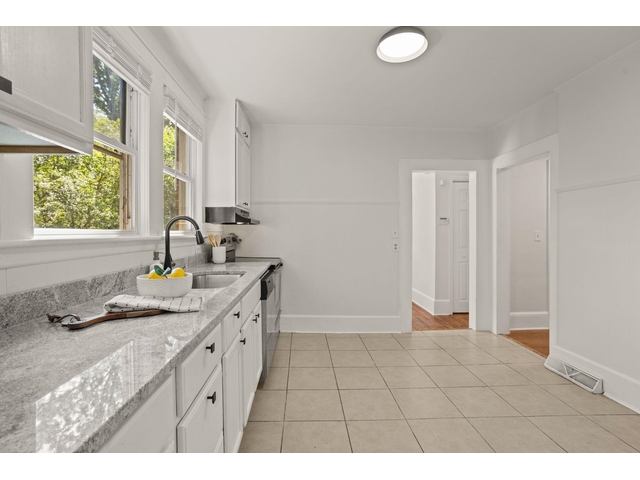 Photo of 106 DONNYBROOK Avenue