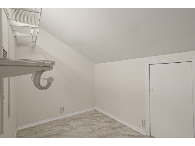 Photo of 106 DONNYBROOK Avenue