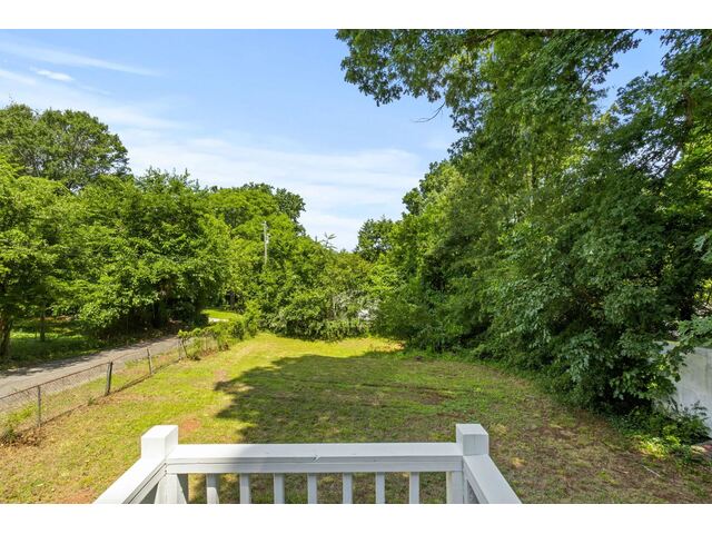 Photo of 106 DONNYBROOK Avenue