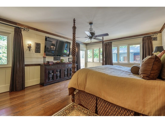 Photo of 121 Montgomery Drive