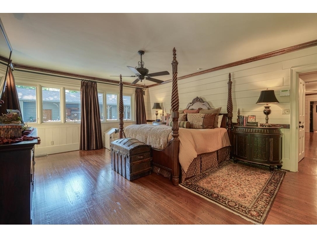 Photo of 121 Montgomery Drive
