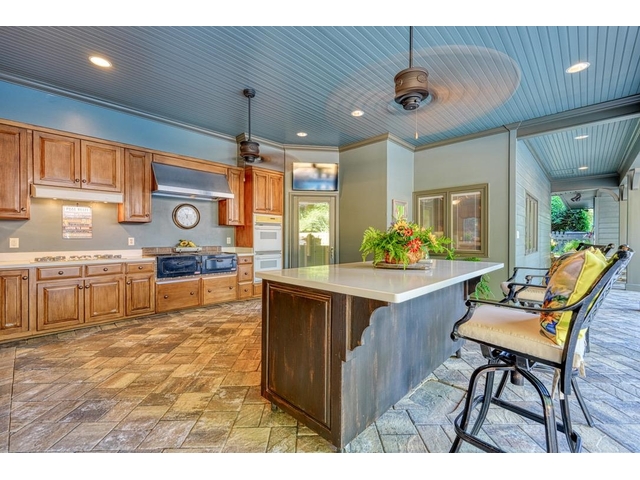 Photo of 121 Montgomery Drive