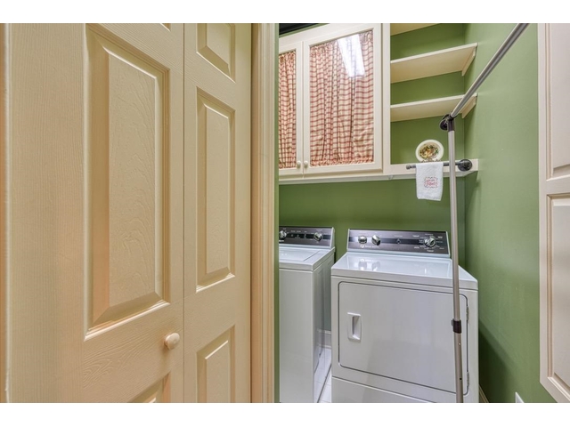 Photo of 121 Montgomery Drive