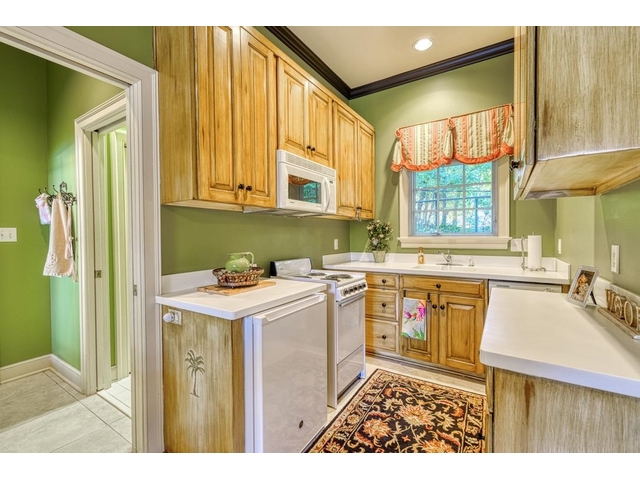 Photo of 121 Montgomery Drive