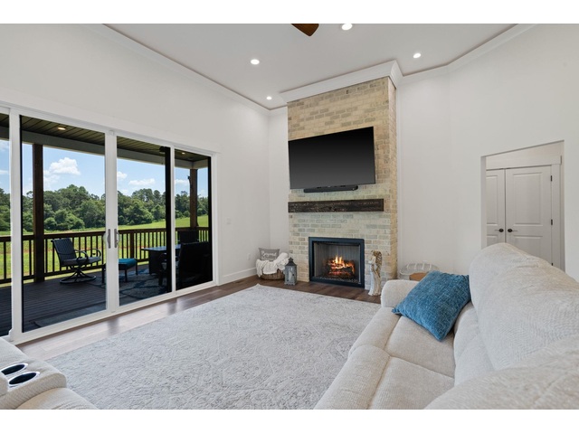 Photo of 880 Turkey Farm Road