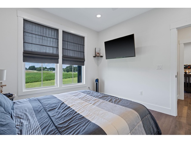 Photo of 880 Turkey Farm Road