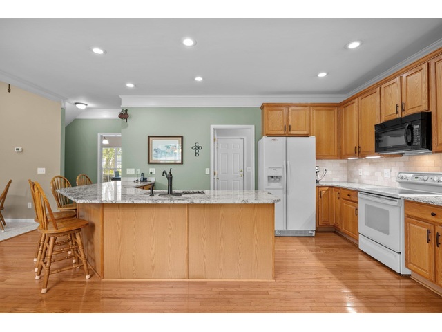 Photo of 6533 N Derby Lane