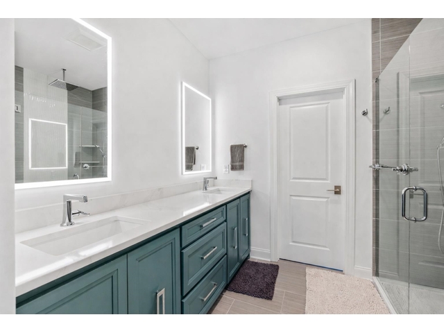 Photo of 445 World Tour Drive