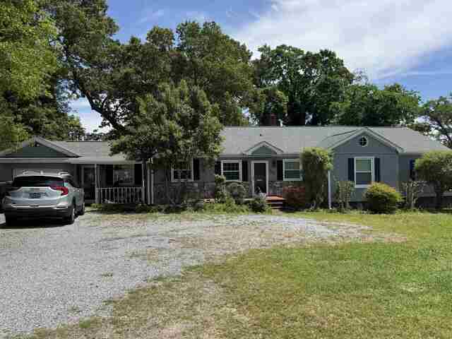 Photo of 1065 Boiling Springs Road