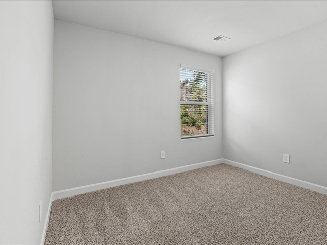 Photo of 490 Harben Drive