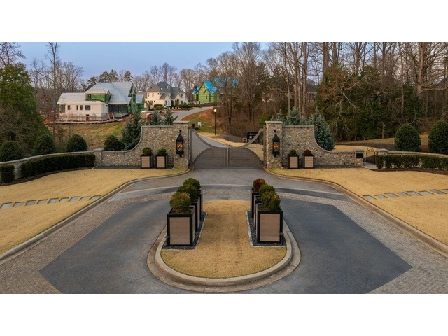 Photo of 630 Rouen Court