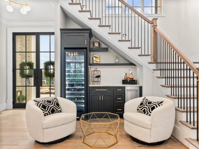 Photo of 630 Rouen Court