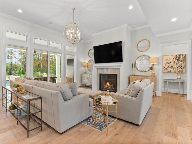 Photo of 630 Rouen Court