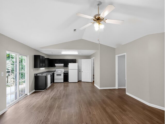 Photo of 1872 Tamara Way