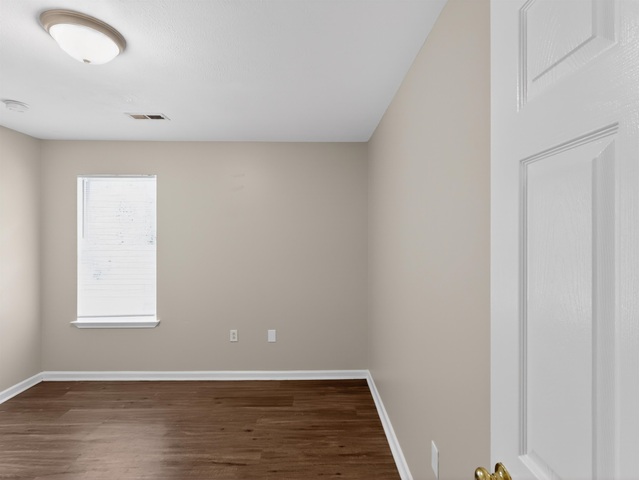 Photo of 1872 Tamara Way