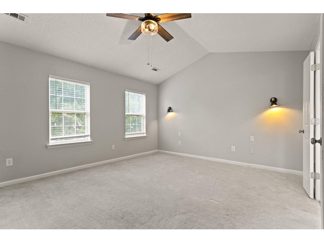 Photo of 1 Glencove Court
