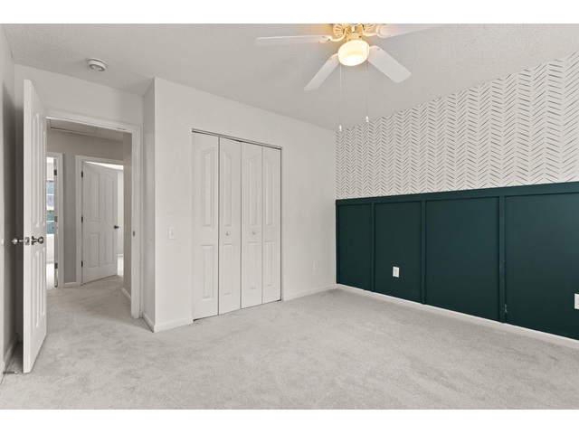 Photo of 1 Glencove Court