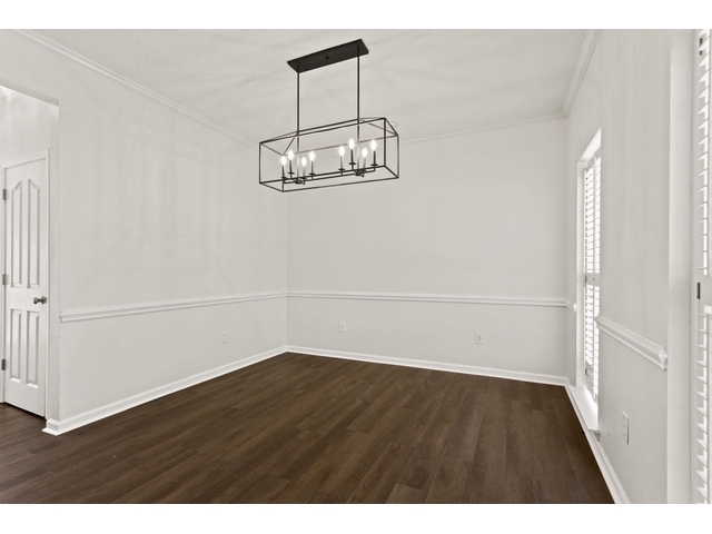 Photo of 1 Glencove Court