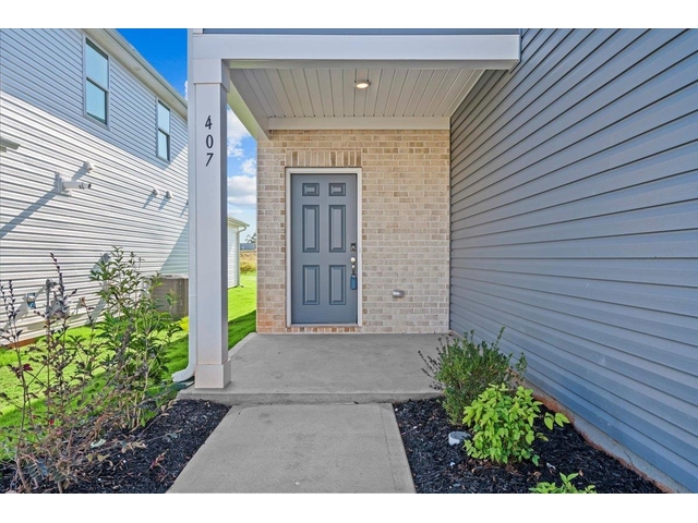 Photo of 407 Shortleaf Lane