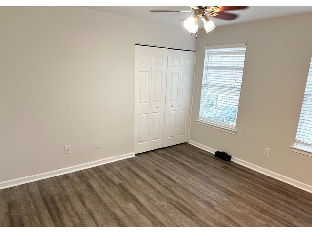 Photo of 408 Sweeny Court