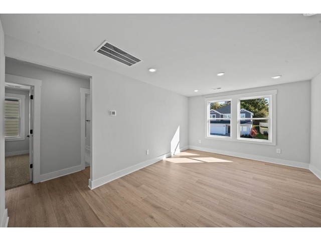 Photo of 136 Willoughby Way