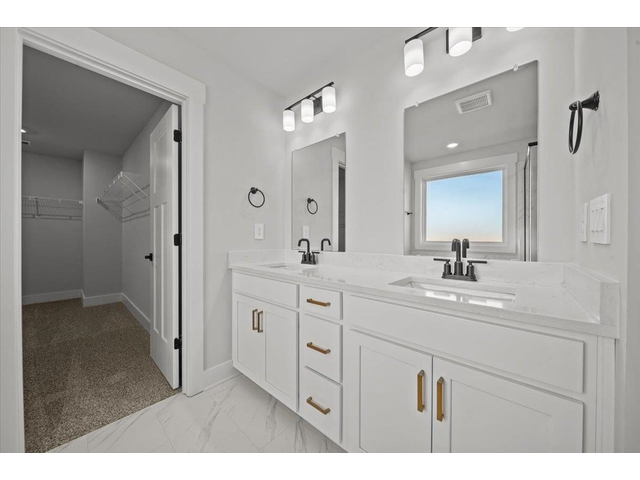 Photo of 136 Willoughby Way