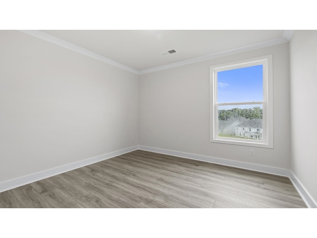 Photo of 421 Barred Owl Road