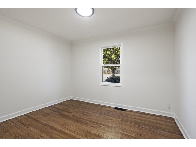 Photo of 204 Paris View Drive